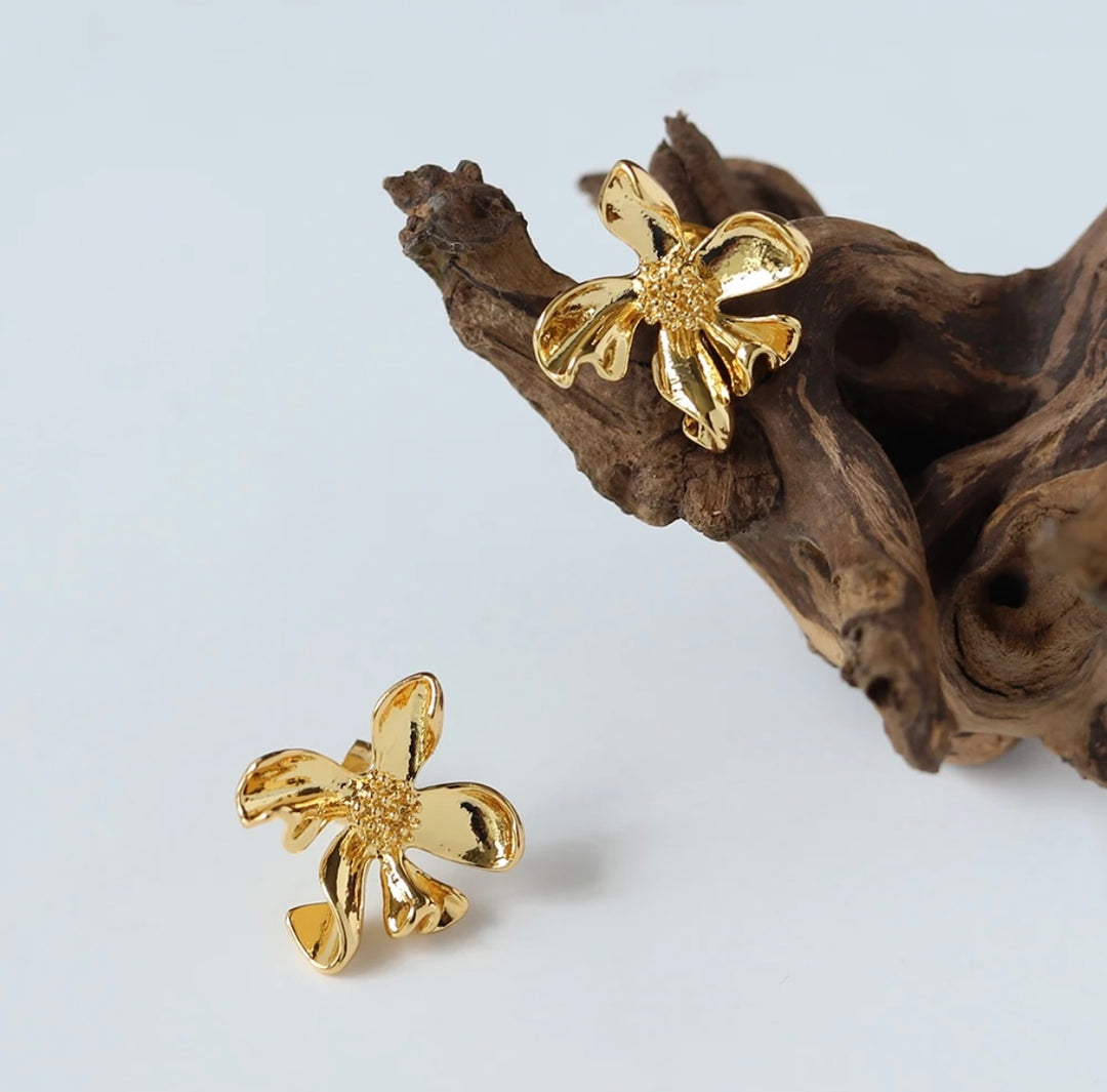 Gold Flower Earrings