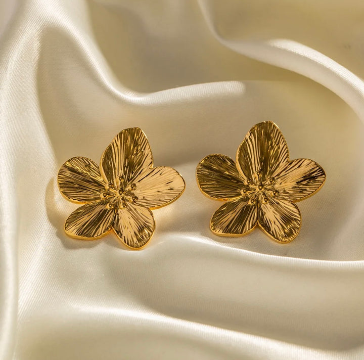 Vintage Gold Flower Studs