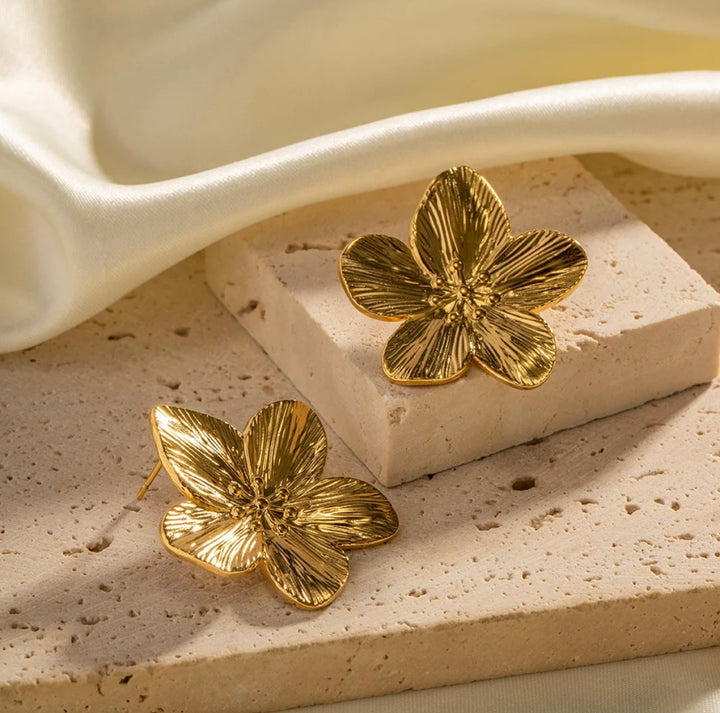 Vintage Gold Flower Studs